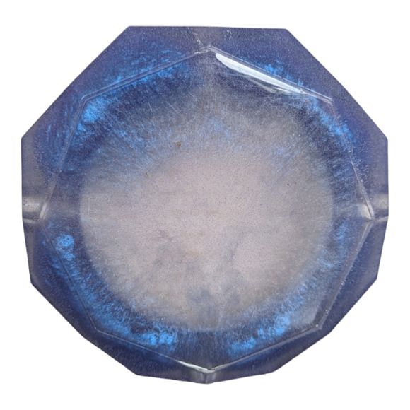 Epoxy Ashtray Custom Metallic Purple -Blue - Picture 4 of 4